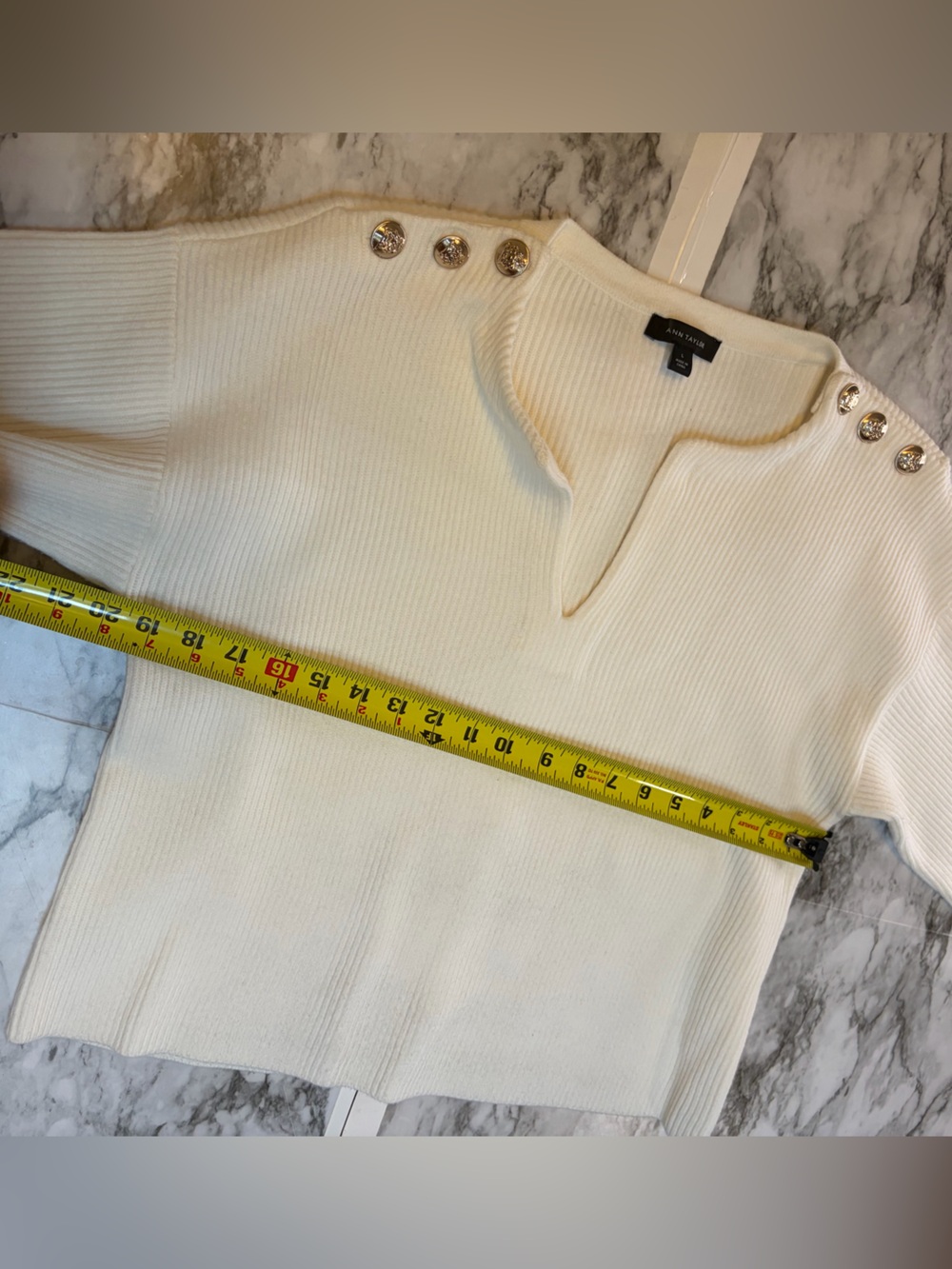 Ann Taylor Cream Ribbed Split-Neck top size L 49% cotton - Picture 6 of 7